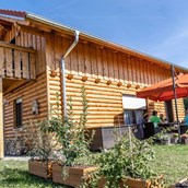 Luxuscamping: Landhaus mit Terrasse und Balkon - Camping & Ferienpark Orsingen: Landhaus auf Camping & Ferienpark Orsingen