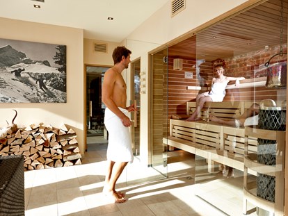 Luxuscamping - Bayern - Bio- und Finnische Sauna - Camping Resort Zugspitze Berghütten Premium im Camping Resort Zugspitze