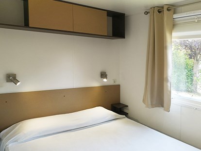 Luxuscamping - Languedoc-Roussillon - Camping La Sirène - Vacanceselect Mobilheim Moda 6 Personen 3 Zimmer, Klimaanlage von Vacanceselect auf Camping La Sirène
