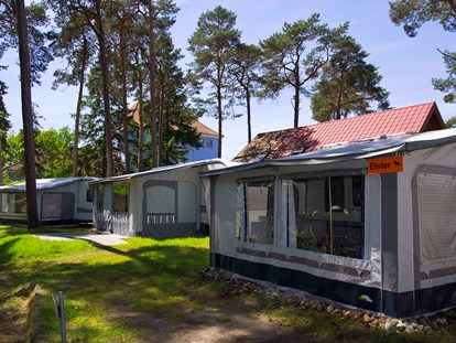 Luxuscamping - Hunde erlaubt - Mecklenburg-Vorpommern - Camping Pommernland Mietwohnwagen