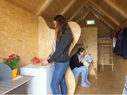 Luxuscamping - Art der Unterkunft: Hütte/POD - Orsingen-Nenzingen Orsingen - Schäferhäusle von innen - Camping & Ferienpark Orsingen Schäferhäusle auf Camping & Ferienpark Orsingen