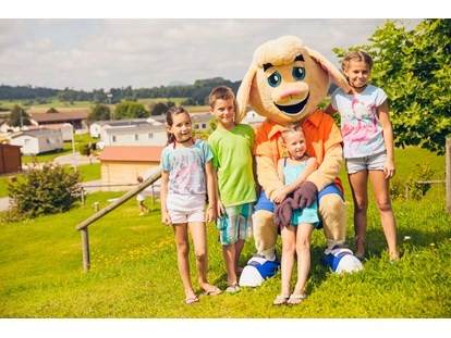Luxuscamping - Kühlschrank - Baden-Württemberg - Animation in den Ferien in Baden-Württemberg mit unserem Maskottchen Orsi - Camping & Ferienpark Orsingen Schäferhäusle auf Camping & Ferienpark Orsingen