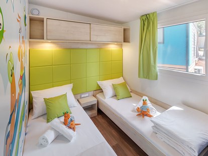 Luxuscamping - getrennte Schlafbereiche - Novigrad - Lanterna Premium Camping Resort - Meinmobilheim Maro Premium auf dem Lanterna Premium Camping Resort