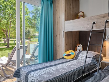 Luxuscamping - Dusche - Tar - Camping Resort Lanterna - Meinmobilheim Premium Family auf dem Lanterna Premium Camping Resort