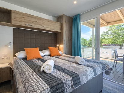 Luxuscamping - getrennte Schlafbereiche - Novigrad - Camping Resort Lanterna - Meinmobilheim Prestige Family auf dem Lanterna Premium Camping Resort