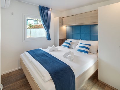 Luxuscamping - TV - Funtana - Istra Premium Camping Resort - Meinmobilheim Marbello Premium Suite auf dem Istra Premium Camping Resort