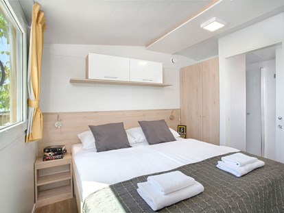 Luxuscamping - getrennte Schlafbereiche - Kvarner - Škrila Sunny Camping - Meinmobilheim Superior auf dem Škrila Sunny Camping