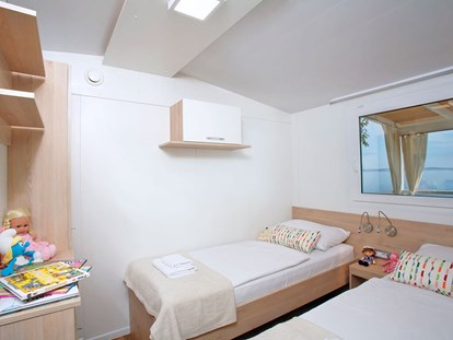 Luxuscamping - getrennte Schlafbereiche - Krk - Škrila Sunny Camping - Meinmobilheim Superior auf dem Škrila Sunny Camping