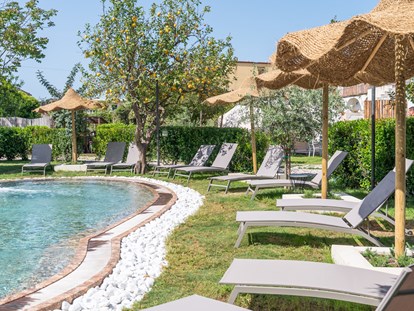 Luxuscamping - Dusche - Napoli - Pool und Solarium - Procida Camp & Resort - GOOUTSIDE Procida Camp & Resort - La Caravella