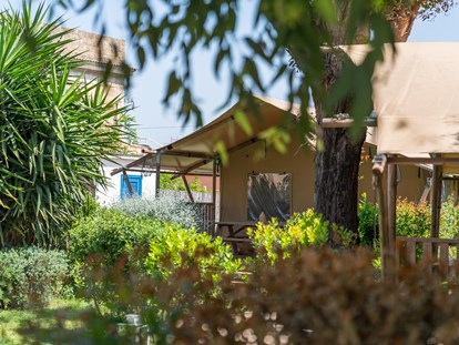 Luxuscamping - Art der Unterkunft: Lodgezelt - Mittelmeer - Safari und Natur - Procida Camp & Resort - GOOUTSIDE Procida Camp & Resort - La Caravella