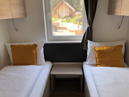 Luxuscamping - Pohorje z okolico - Glamping Chalet - Lakeside Petzen Glamping Resort Glamping Chalet 43m²  mit großer Terrasse im Lakeside Petzen Glamping