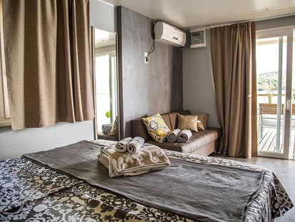 Luxuscamping - Klimaanlage - Šibenik - Olivia Green Camping - Meinmobilheim Premium Couple Camping Villa Seaview auf dem Olivia Green Camping