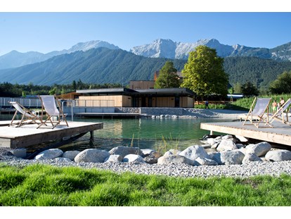 Luxuscamping - Unterkunft alleinstehend - Tirol - Blick aus dem Glampingzelt auf das beeindruckende Bergpanorama - Camping Gerhardhof Sonnenplateau Camping Gerhardhof