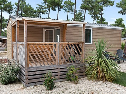 Luxuscamping - Terrasse - Sète - Camping Le Castellas - Vacanceselect Mobilheim Premium 4/5 Personen 2 Zimmer von Vacanceselect auf Camping Le Castellas
