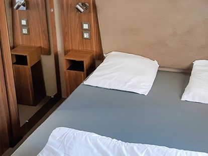 Luxuscamping - getrennte Schlafbereiche - Aude - Camping Falaise Narbonne-Plage - Vacanceselect Mobilheim Moda 6 Personen 3 Zimmer AC 2 BZ von Vacanceselect auf Camping Falaise Narbonne-Plage