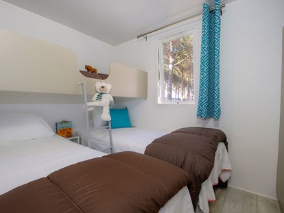 Luxuscamping - getrennte Schlafbereiche - Montpellier - Camping Le Palavas - Vacanceselect Mobilheim Premium 6 Personen 3 Zimmer von Vacanceselect auf Camping Le Palavas