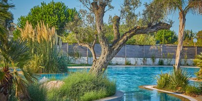 Luxuscamping - TV - Languedoc-Roussillon - Camping Les Dunes - Vacanceselect Mobilheim Privilege Club 6 Personen 3 Zimmer  von Vacanceselect auf Camping Les Dunes