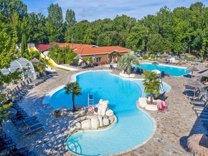 Luxuscamping - WC - Landes - Camping Mayotte Vacances - Vacanceselect Mobilheim Privilege Club 4 Pers 2 Zimmer Trop Dusche von Vacanceselect auf Camping Mayotte Vacances