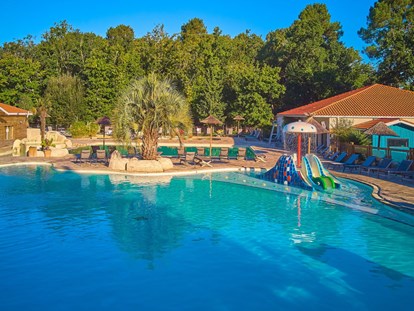Luxuscamping - barrierefreier Zugang - Gironde - Camping Mayotte Vacances - Vacanceselect Mobilheim Privilege Club 4/5 Pers 2 Zimmer Whirlpool von Vacanceselect auf Camping Mayotte Vacances