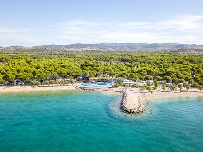 Luxury camping - Gefrierschrank - Split - Dubrovnik - Camping Solaris - Vacanceselect Mobilheim Moda 6 Personen 3 Zimmer Klimaanlage Geschirrspüler von Vacanceselect auf Camping Solaris