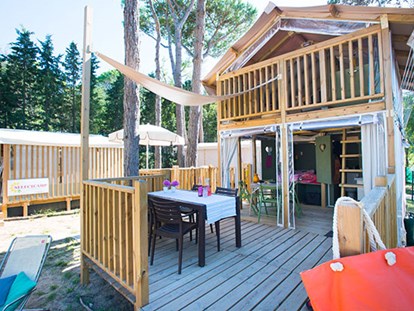 Luxuscamping - WC - Caorle - Camping Laguna Village - Vacanceselect Airlodge 4 Personen 2 Zimmer Badezimmer von Vacanceselect auf Camping Laguna Village