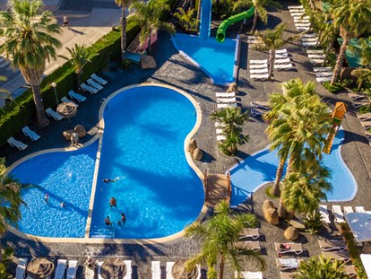 Luxuscamping - Preisniveau: exklusiv - Costa del Maresme - Camping Enmar - Vacanceselect Mobilheim Moda 4/5 Personen 2 Zimmer Klimaanlage von Vacanceselect auf Camping Enmar