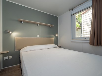 Luxuscamping - Kühlschrank - Spanien - Camping Kings - Vacanceselect Mobilheim Moda 6 Personen 3 Zimmer Klimaanlage von Vacanceselect auf Camping Kings