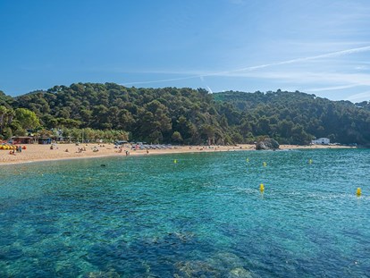 Luxuscamping - Kochutensilien - Costa del Maresme - Camping Cala Canyelles - Vacanceselect Cocosuite 4 Personen 2 Zimmer  von Vacanceselect auf Camping Cala Canyelles