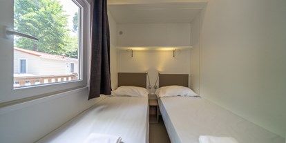 Luxuscamping - Preisniveau: exklusiv - Cavallino - Union Lido - Vacanceselect Mobilheim Moda 6 Personen 3 Zimmer Klimaanlage von Vacanceselect auf Camping Union Lido