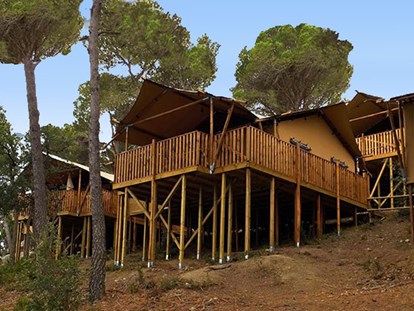 Luxuscamping - Heizung - Spanien - Camping Cala Gogo - Vacanceselect Safarizelt 6 Personen 3 Zimmer Badezimmer von Vacanceselect auf Camping Cala Gogo