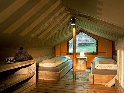 Luxuscamping - Preisniveau: exklusiv - Mezzanine Safari-Lodge-Zelt "Elephant" - Nature Resort Natterer See Safari-Lodge-Zelt "Elephant" am Nature Resort Natterer See
