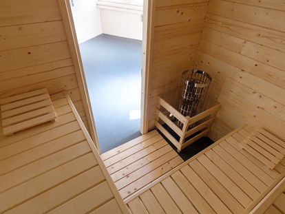 Luxuscamping - Terrasse - Nord Overijssel - Sauna - Camping De Kleine Wolf Boerderij bei Campingplatz de Kleine Wolf