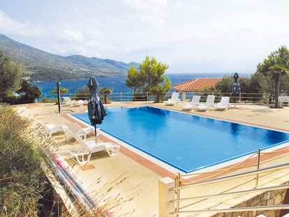 Luxuscamping - Sonnenliegen - Split - Dubrovnik - Camping Nevio - Gebetsroither Luxusmobilheim von Gebetsroither am Camping Nevio
