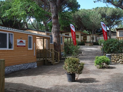 Luxuscamping - Kochmöglichkeit - Mittelmeer - Camping Le Esperidi - Gebetsroither Luxusmobilheim von Gebetsroither am Camping Le Esperidi