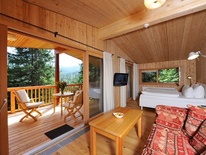 Luxuscamping - Unterkunft alleinstehend - Tiroler Unterland - Baumhaus Innen - Das Kranzbach Das Kranzbach - Baumhaus