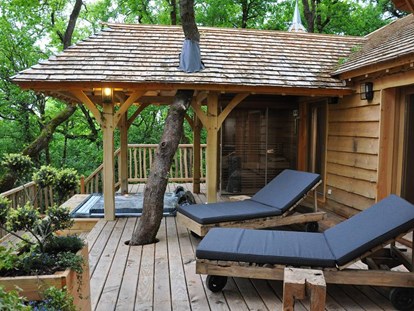 Luxury camping - Art der Unterkunft: Baumhaus - chateaux dans les arbres- cabane puybeton - Chateaux Dans Les Arbres Chateaux Dans Les Arbres