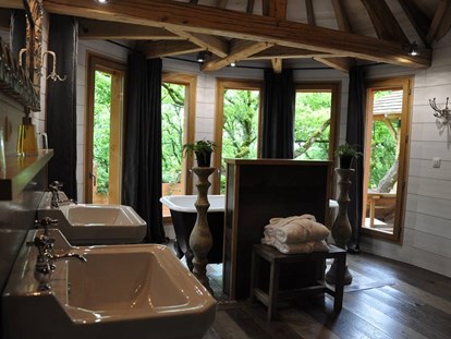 Luxuscamping - WC - Bergerac - chateaux dans les arbres- cabane puybeton - Chateaux Dans Les Arbres Chateaux Dans Les Arbres
