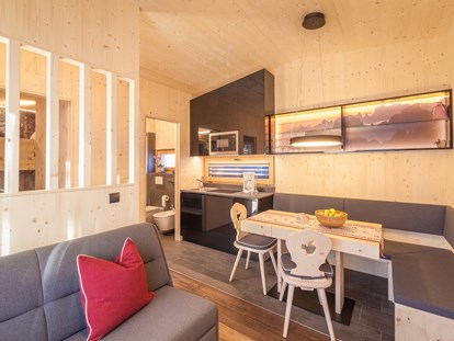 Luxuscamping - Art der Unterkunft: Bungalow - Toblach - Innenansicht - Camping Olympia Alpine Lodges am Camping Olympia