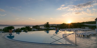 Luxuscamping - Dusche - Krk - Krk Premium Camping Resort - Suncamp SunLodge Aspen von Suncamp auf Krk Premium Camping Resort