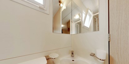 Luxuscamping - Bad und WC getrennt - Toskana - Campeggio Barco Reale - Suncamp Sunlodge Maple von Suncamp auf Camping Barco Reale