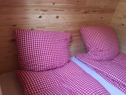 Luxuscamping - Art der Unterkunft: Schlaffass - Region Bodensee - Campingplatz Markelfingen Schlaf-Häusle auf dem Campingplatz Markelfingen