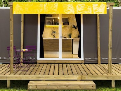 Luxuscamping - Gartenmöbel - Pietra Ligure - GLAM ZELT - AUSSENBEREICH - Camping dei Fiori  Neues Zelt Glam