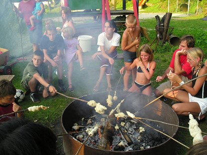 Luxuscamping - Grill - Kinder-Aktivprogramm - Camping Brunner am See Chalets auf Camping Brunner am See