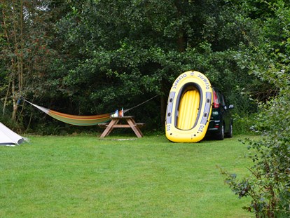 Luxuscamping - Art der Unterkunft: Tipi - Niedersachsen - Zelt- oder Tipiplatz an der Kleinen Oertze - Camping Zum Oertzewinkel Hütten auf Camping Zum Oertzewinkel