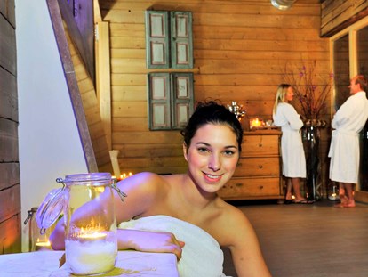 Luxuscamping - Art der Unterkunft: Hütte/POD - Österreich - Wellness & Sauna im Preis inkludiert - Grubhof Almhütte Almberg Alm im Almdorf Grubhof