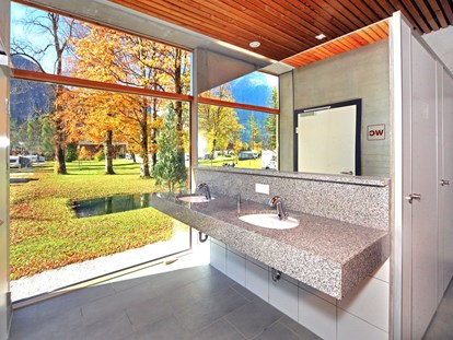 Luxuscamping - Preisniveau: günstig - Pinzgau - einfache Häuschen - luxuriöse Sanitäranlagen - Grubhof Campinghäuschen auf Grubhof