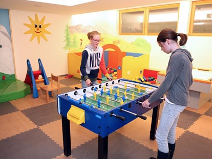 Luxuscamping - Preisniveau: günstig - Pinzgau - Kinderspielraum am Grubhof - Grubhof Campinghäuschen auf Grubhof