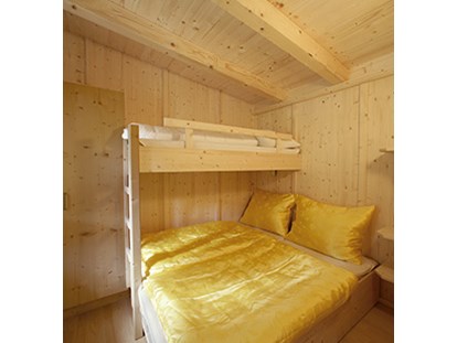 Luxuscamping - Dusche - Tiroler Oberland - Camping Ötztal Alpine Lodges auf Camping Ötztal
