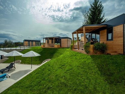 Luxuscamping - Dusche - Rakovica, Plitvicka Jezera - Mobilheime - Plitvice Holiday Resort Mobilheime auf Plitvice Holiday Resort