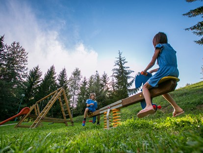 Luxuscamping - Terrasse - Kvarner - Kinderspielplatz - Plitvice Holiday Resort Mobilheime auf Plitvice Holiday Resort